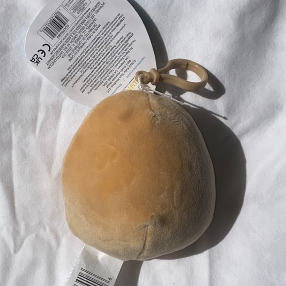 Squishmallow Deja clip - Picture 2 of 2